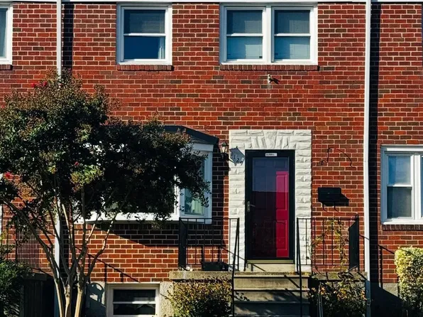 1129 Circle Dr, Baltimore, MD 21227