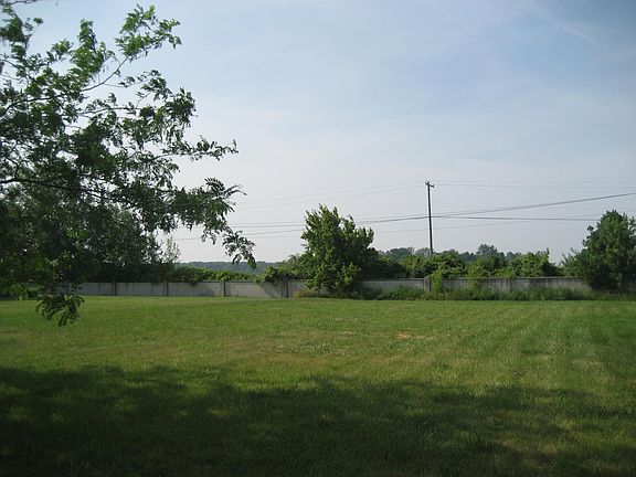 4th image of 2383 Copper Creek Dr