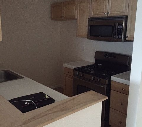 3rd image of 18620 Hatteras St Unit 103