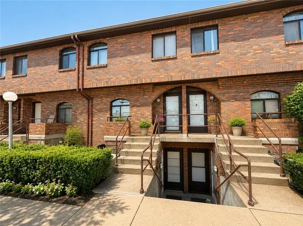 3222 Kennett Sq, Pittsburgh, PA 15213