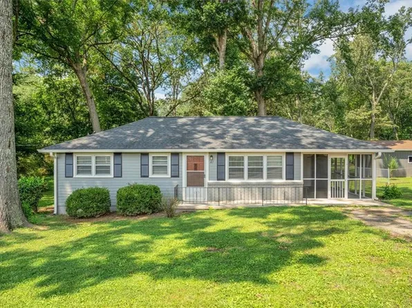 41 Oak Dr, Cartersville, GA 30121