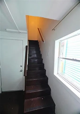 421 S Genois St — Photo 8