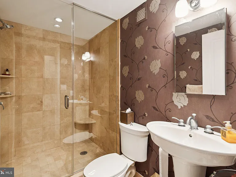 1701 Locust St #15-1704 — Photo 21