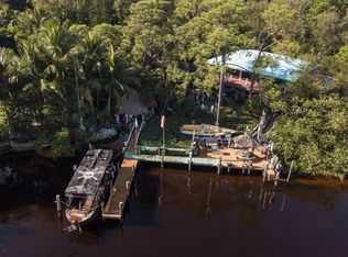 19464 Pine Tree Dr, Jupiter, FL 33469