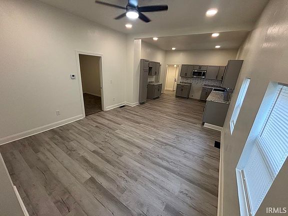 2nd image of 1003 Seminary St