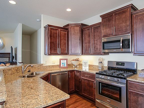 This sample condo photo may include additional upgrades which are not included in base pricing