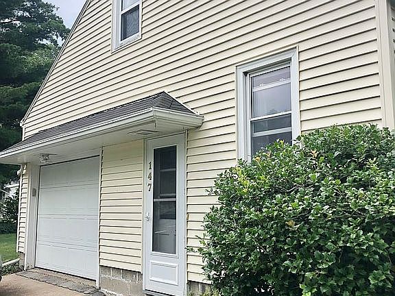 2nd image of 147 Miami Ave