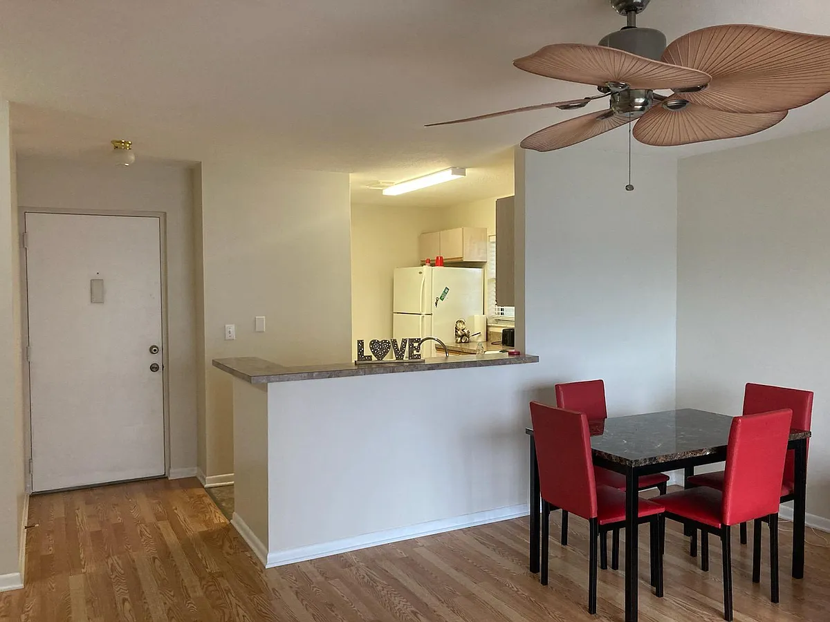 Building Photo - 2050 Oleander Blvd #11-208