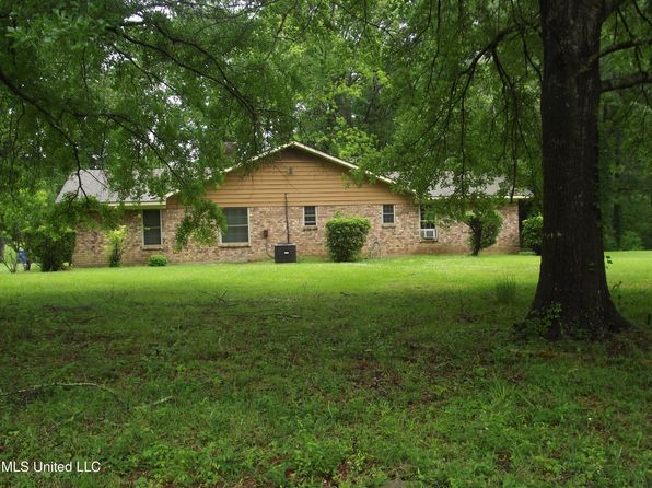3 Jasper Dr, Natchez, MS 39120