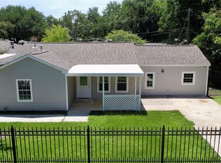 5701 Luna St, Houston, TX 77076