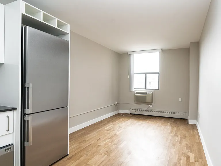 798 Richmond St W — Photo 27