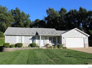 5788 Dogwood Dr, High Ridge, MO 63049