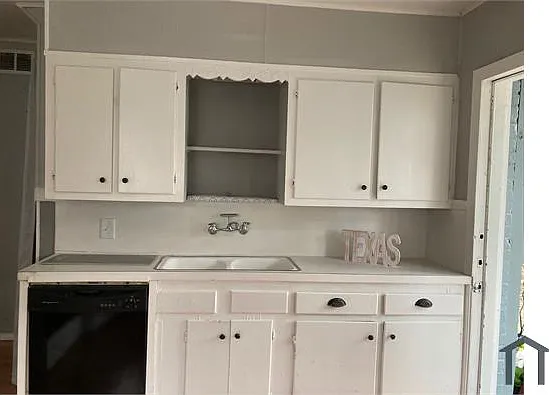 3 bed, 1200 sqft, $1,495 — Photo 4