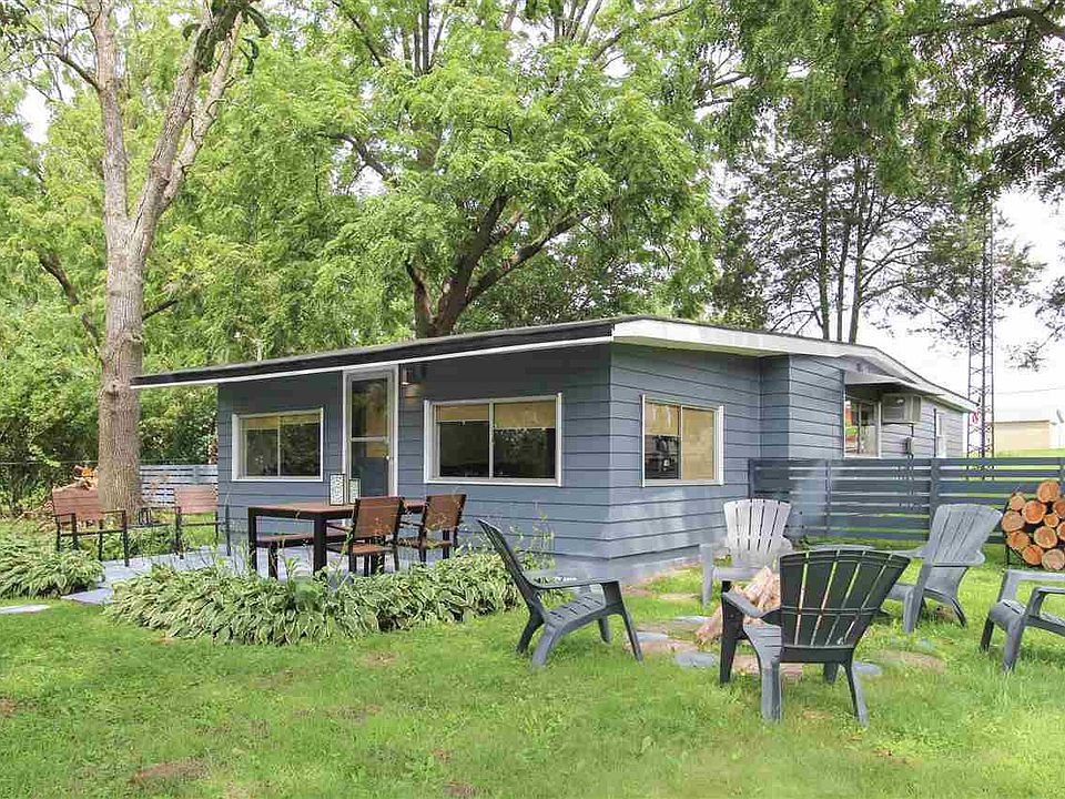 1st image of 6398 N Bedford Bay Ct