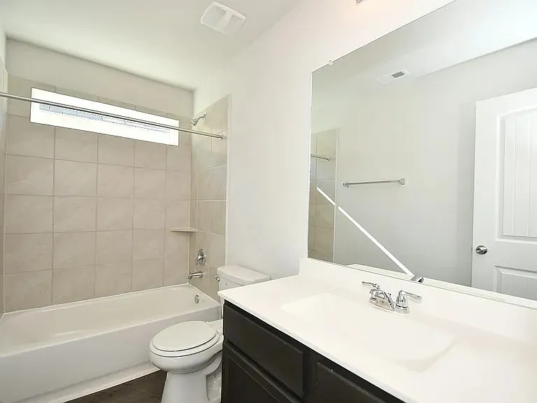 17419 Cuthbert St — Photo 22