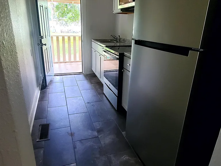 543 Okaloosa St — Photo 9