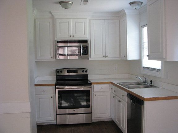 5th image of 581 Haley Dr