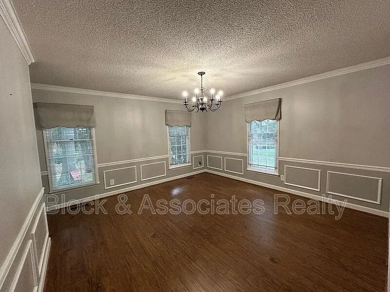 4 bed, 3.5 bath, $3,000 — Photo 4