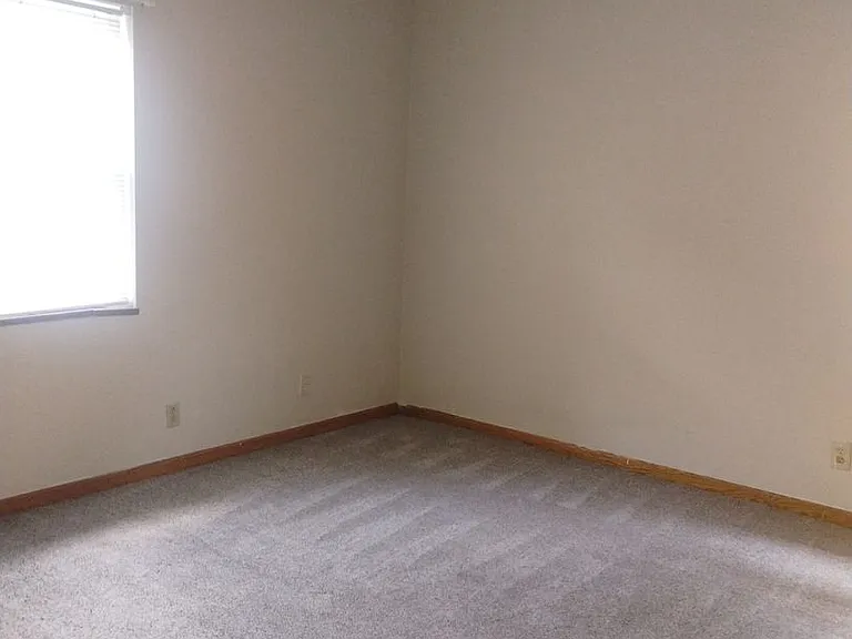 1822 W Schantz Ave #1822 — Photo 9