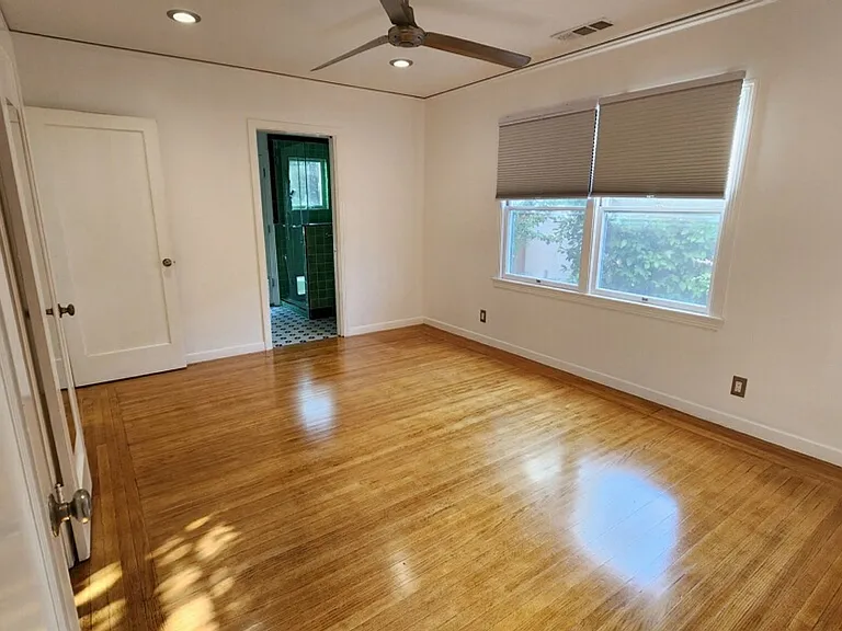 935 Swanston Dr — Photo 7