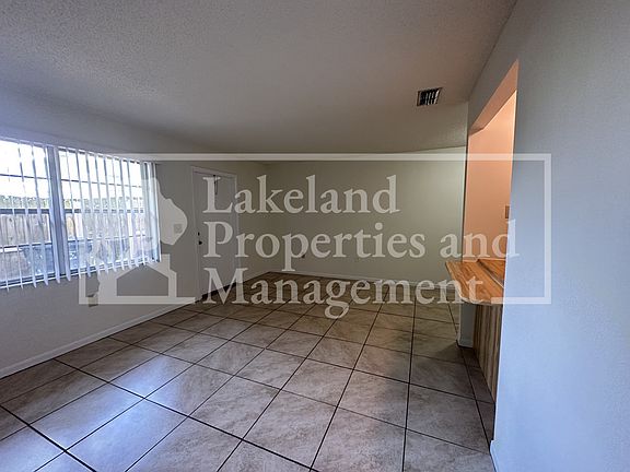 5th image of 732 Angelina Ln APT D