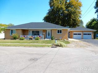 755 N 4th Ave, Canton, IL 61520