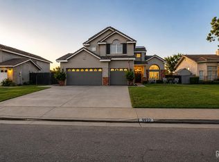 9922 Balvanera Ave, Bakersfield, CA 93312