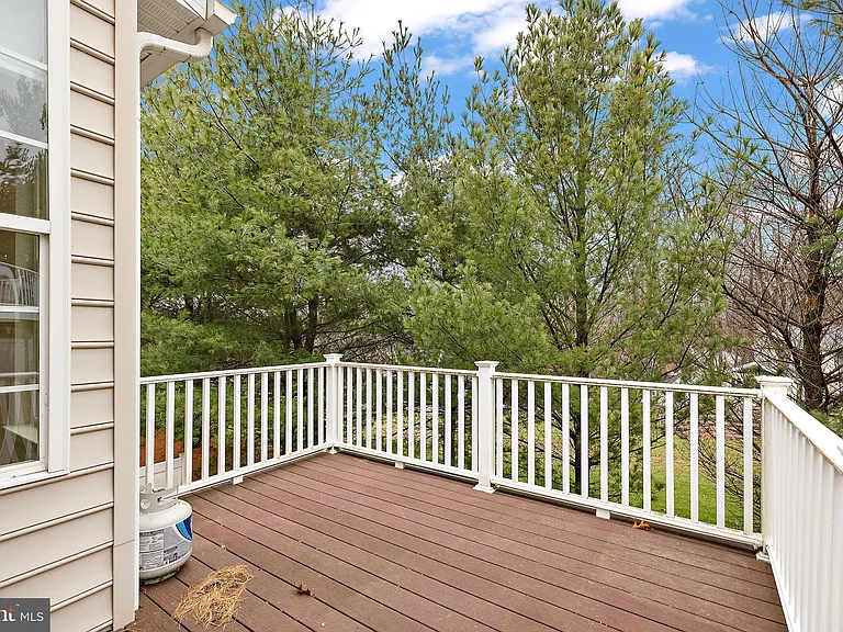 253 Tall Trees Cir — Photo 11