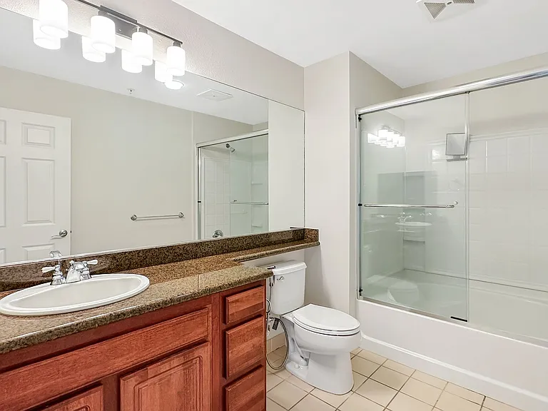1121 40th St #5206 — Photo 13