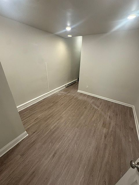 1st image of 4212 Woodland Ave #4212B
