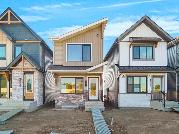 1316 9th St NW, Edmonton, AB T6T 2V3