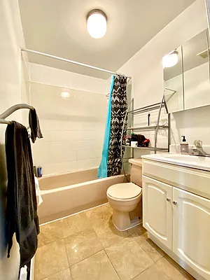 Rented by Zjama Realty Corp | media 6