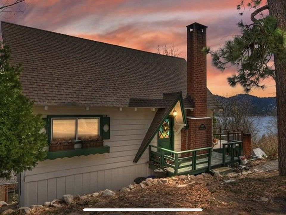 1st image of 821 Talisman Ln