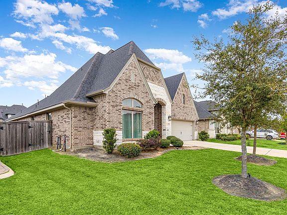 3rd image of 2126 Partridgeberry Lane