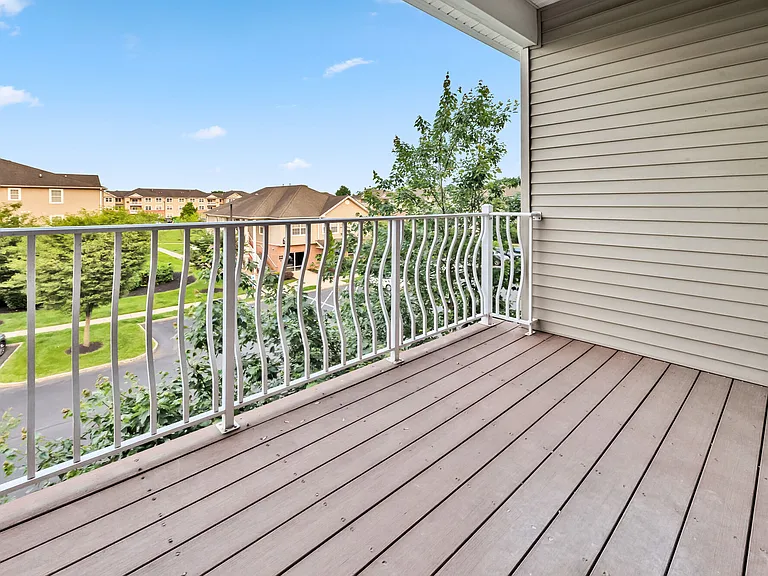 Aspen Court Apartments — Photo 7