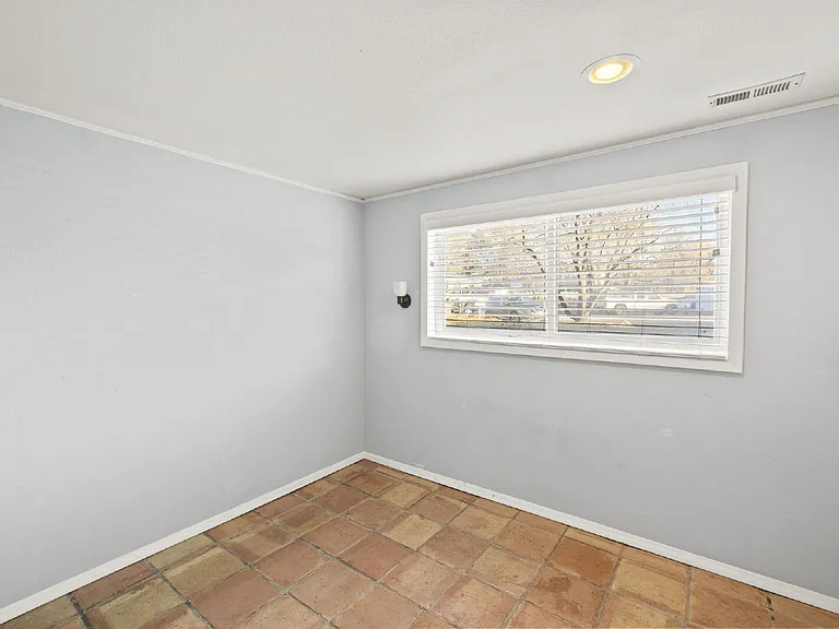 304 Cielo Vista St — Photo 25