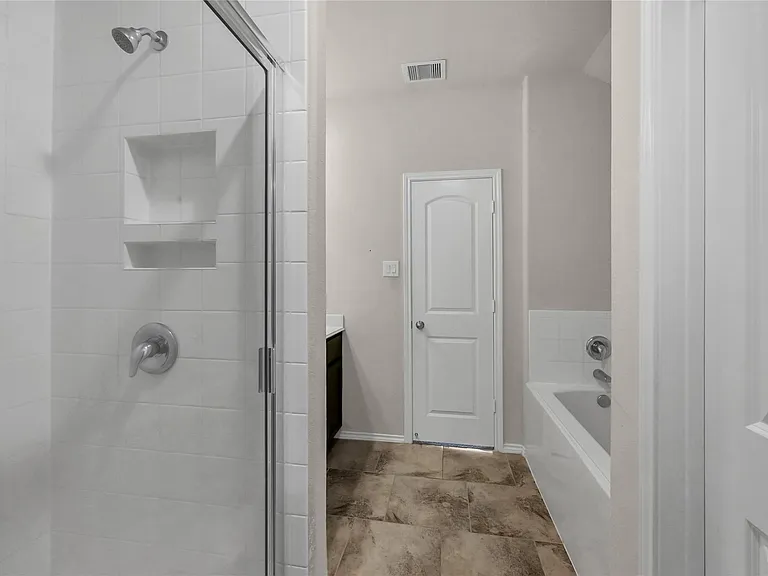 23723 Giardini Dr — Photo 19