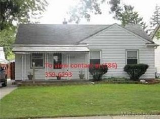 22110 Grand Lake St, Saint Clair Shores, MI 48080