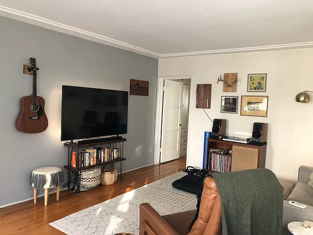 2826 Saint George St — Photo 2