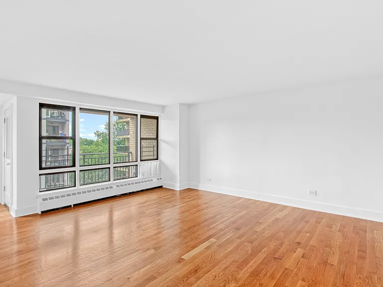 1740 Ocean Ave #5K — Photo 1