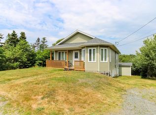 66 Country Dr, Torbay, NL A1K1J3