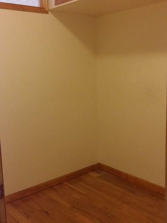 2nd image of 35 Henry St APT 5B