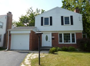 237 W Willow St, Lombard, IL 60148