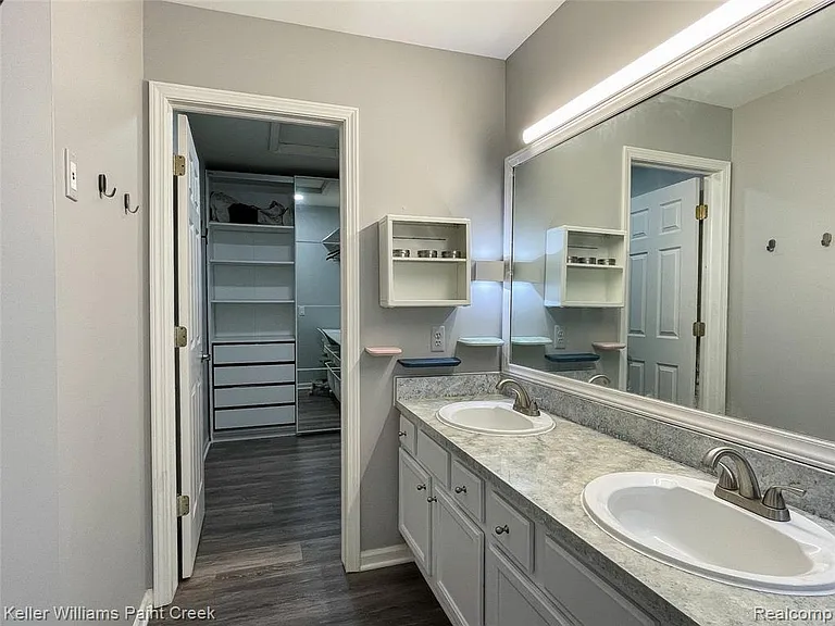 4927 Ravine Ct — Photo 20
