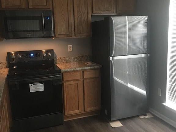 5th image of 8069 Stonewall Brigade Ct APT 102