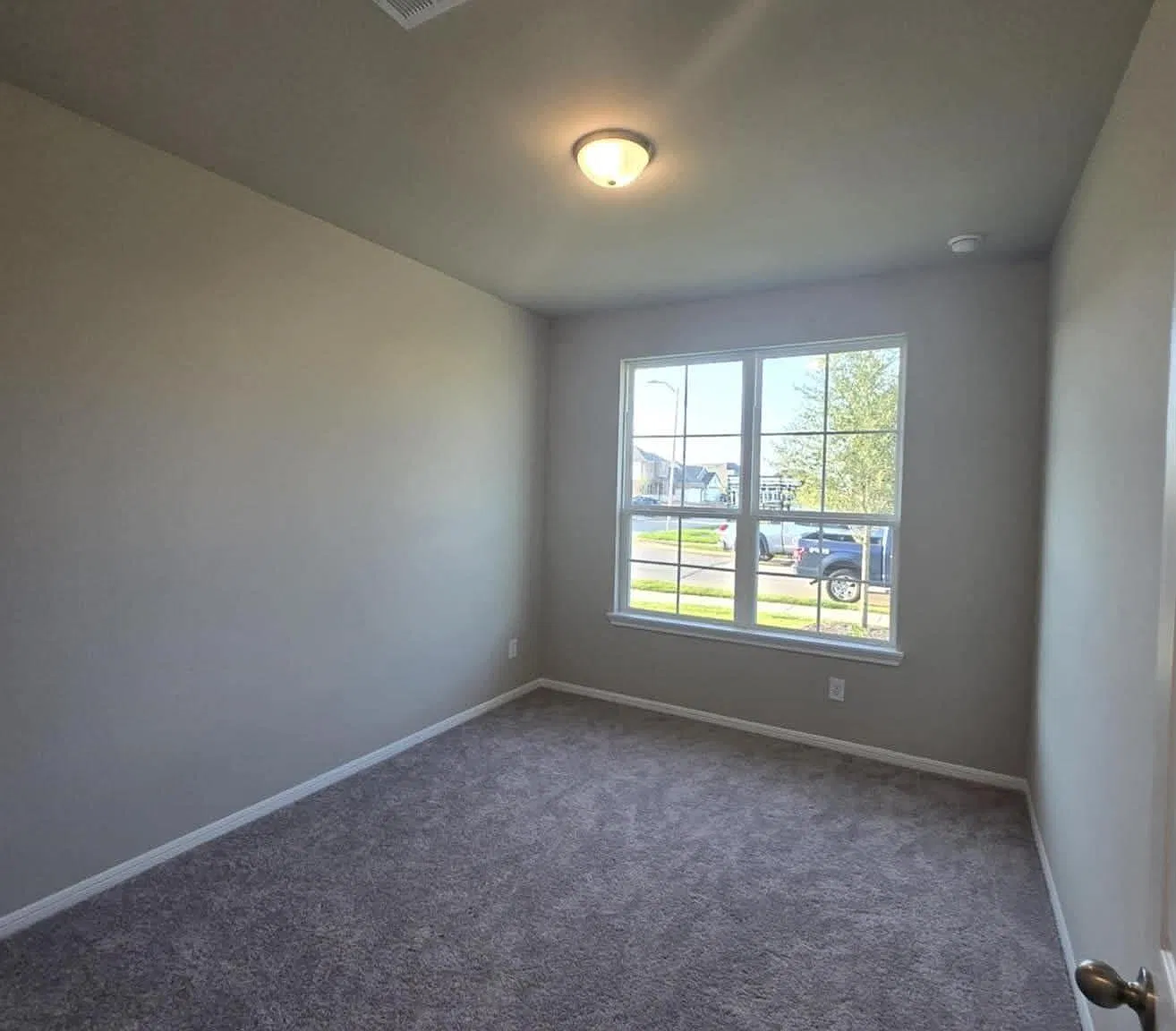 4 bed, 3.0 bath, 1861 sqft, $2,650 — Photo 2