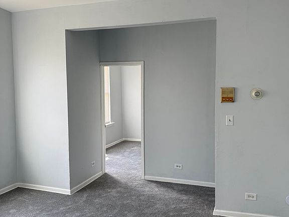 3rd image of 1614-1622 W 66th St #1616-1