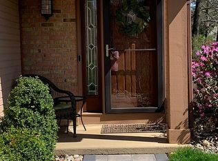 6001 Park Pl, Schenectady, NY 12303