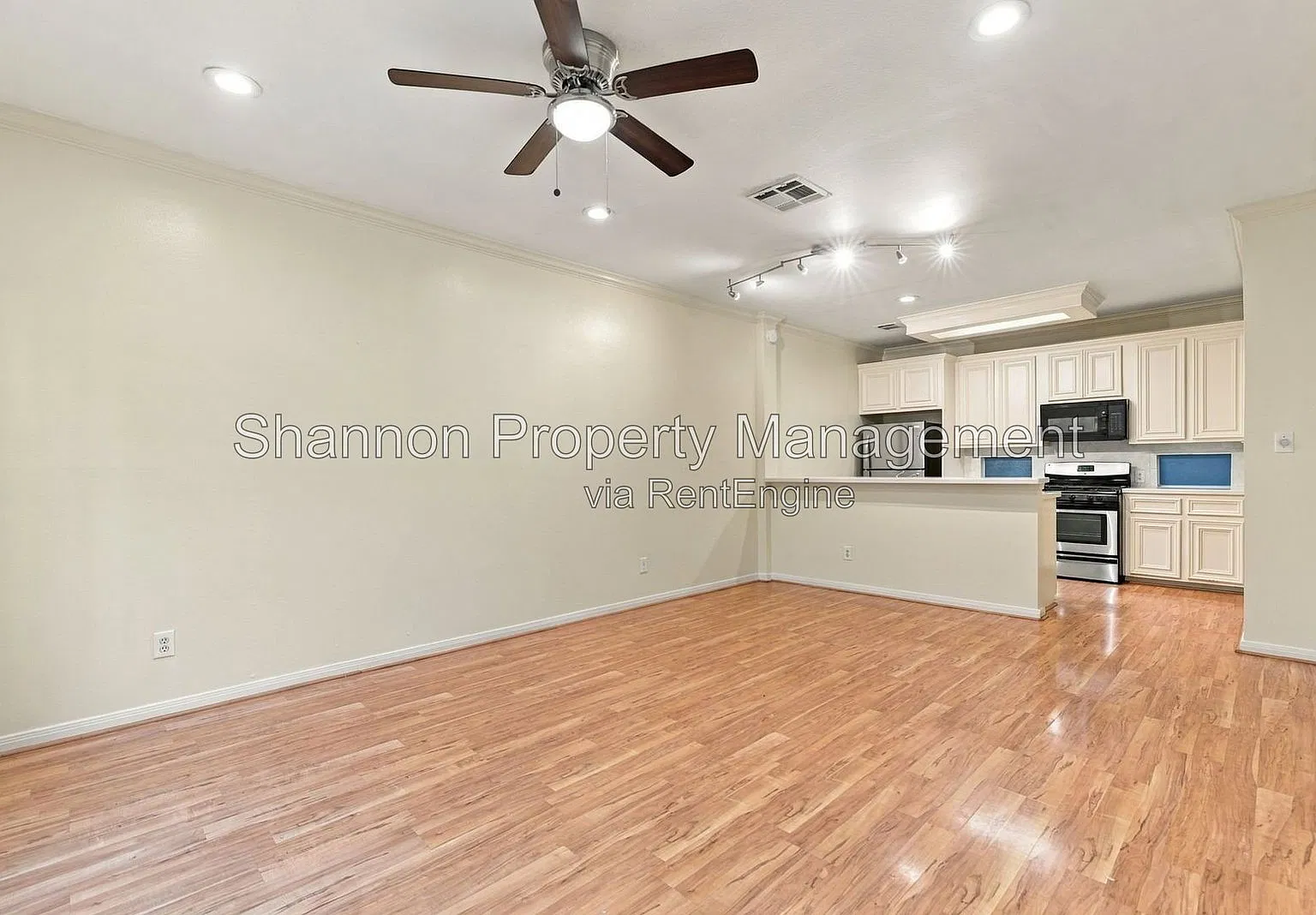 2 bed, 1.5 bath, 1230 sqft, $2,075 — Photo 4