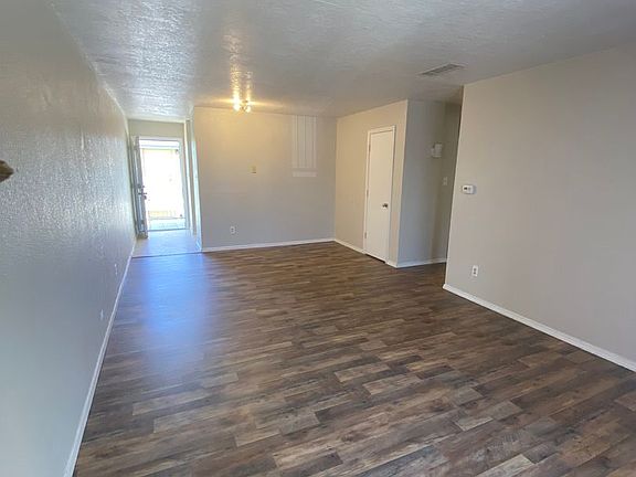 3rd image of 1500 Echols Ave #B3